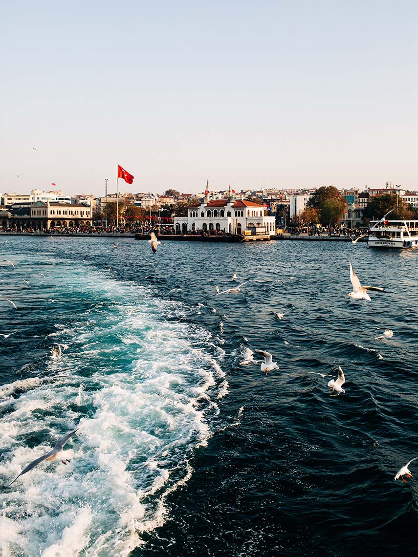 teig-istanbul-turkey-ferry-01